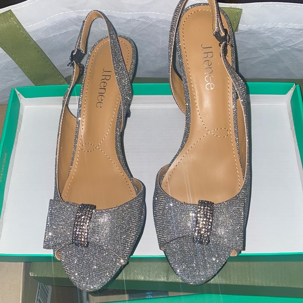 J. Renee Sz 9.5 N Narrow Slingback  Peep Toe Metallic Silver Sparkle